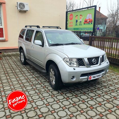 Nissan Pathfinder, rok výroby 2008